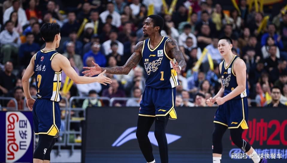 开云体育在线-CBA积分榜最新排名！上海狂胜广东冲上第2：辽宁第11山西第14